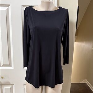 Susan Graver Modern Essentials black Top, med
